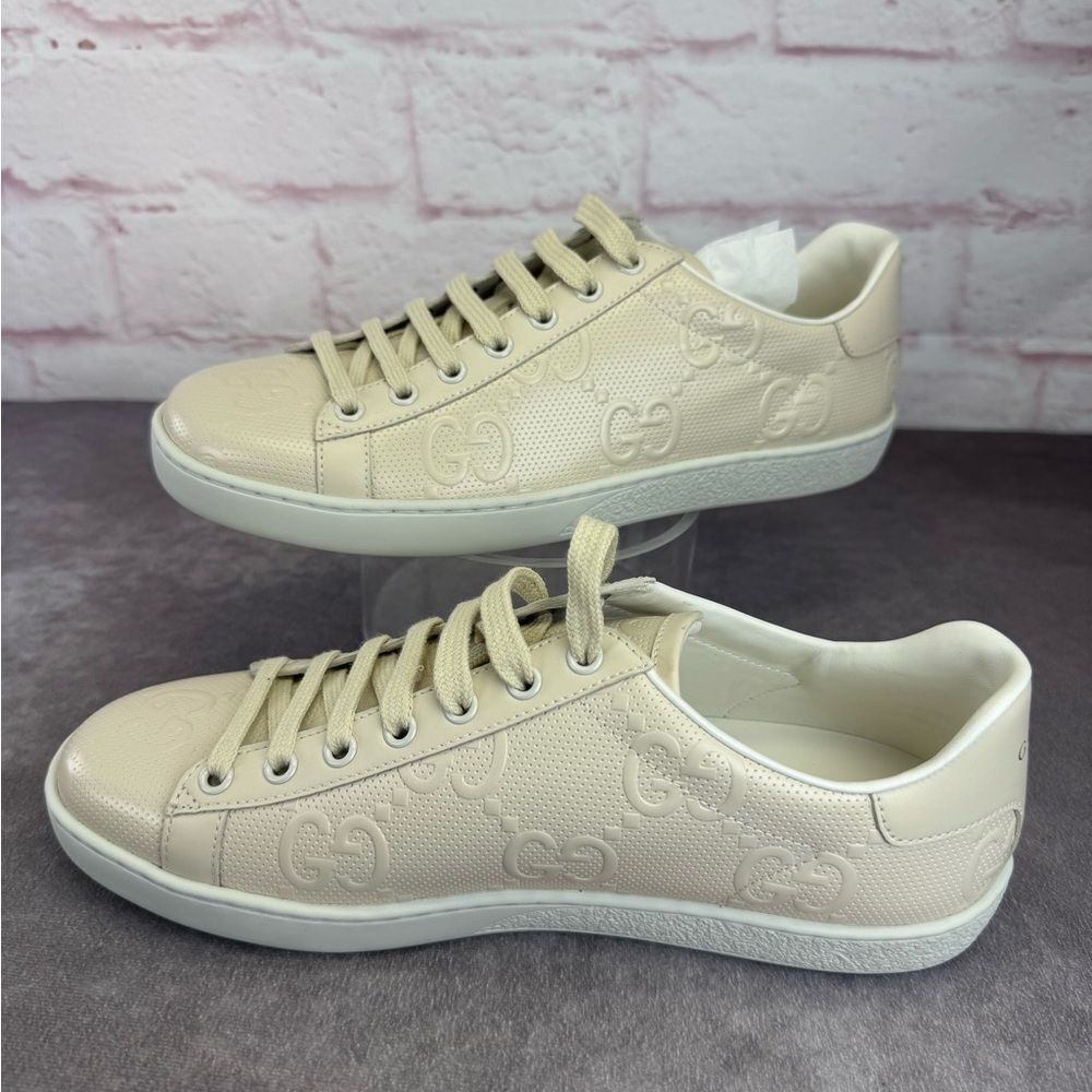 Gucci Women’s Series Gg Embossed Low Sneakers New 38.5 - Picture 2 of 12